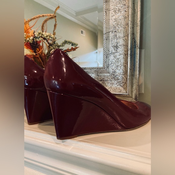 Kate Spade Burgundy Patent Leather Wedge Heels - Picture 1 of 12